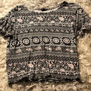 Patterned t shirt